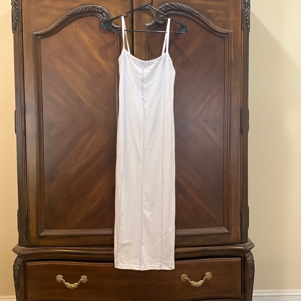White blue stitch trim dress nwt